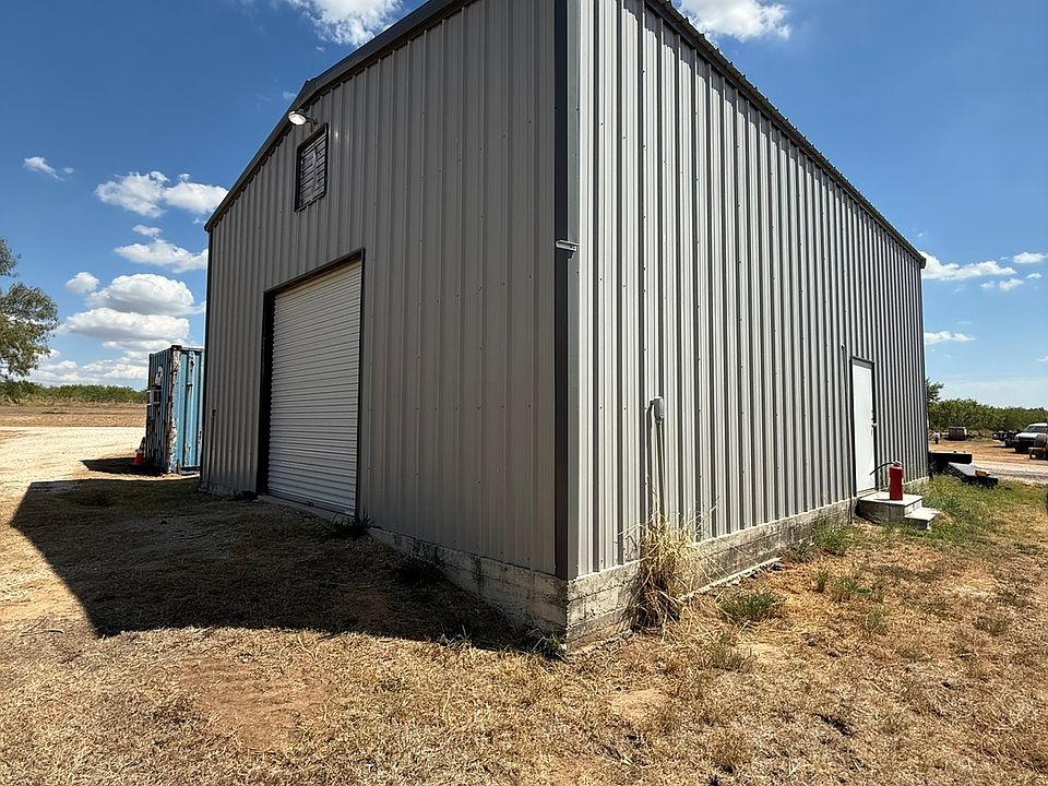2nd image of 740 County Road 417