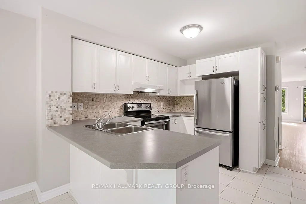 2 bed, $2,350 — Photo 3