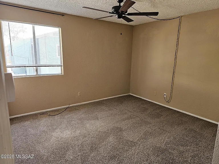820 S Langley Ave #204 — Photo 6