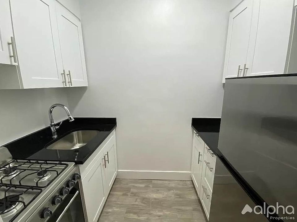 2nd image of 530 E 84th St APT 4D