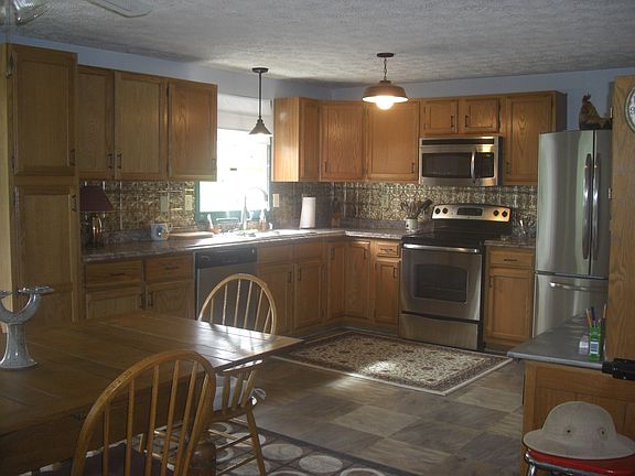 Kitchen and dining 