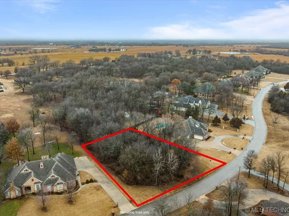 3967 North Rd, Bartlesville, OK 74006
