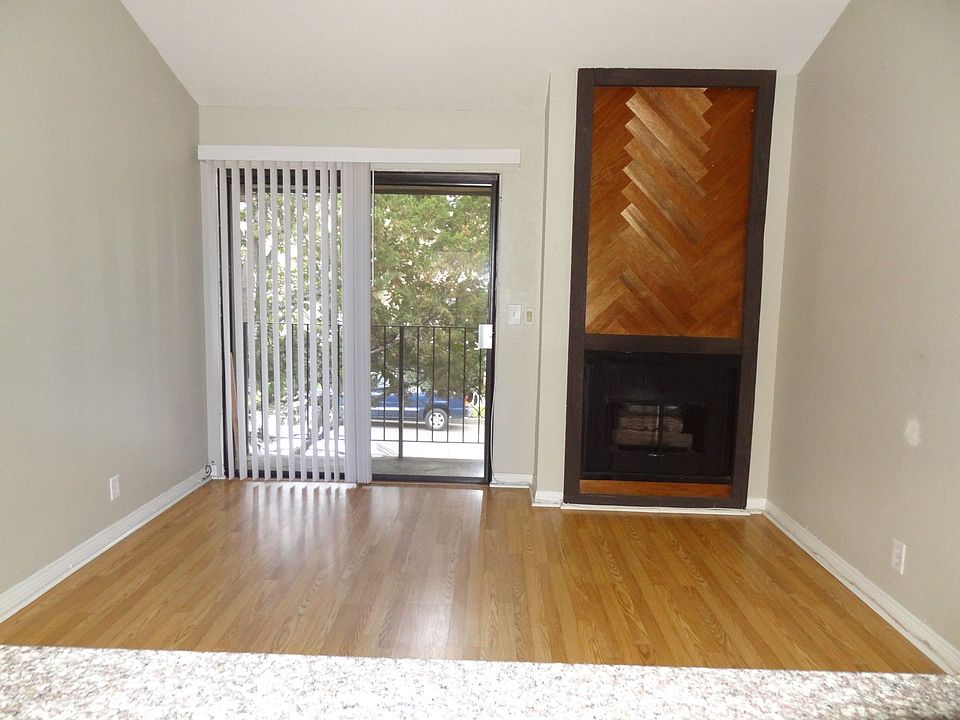 1st image of 4726 Orion Ave #6