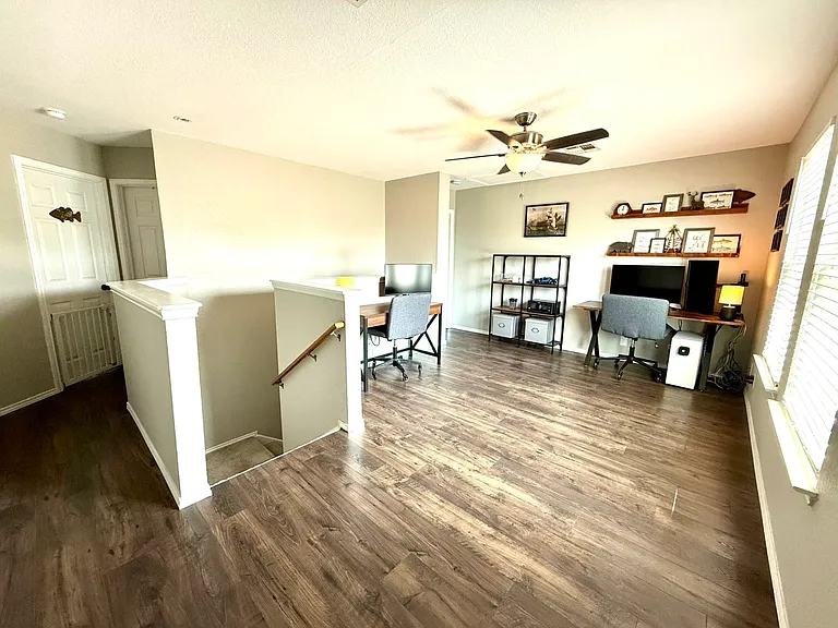 202 Paige Bnd — Photo 10
