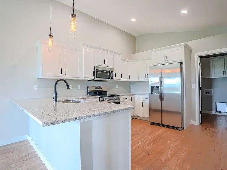 127 Kinsey St — Photo 9