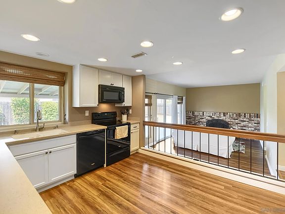 4th image of 9518 Hillcreek Way