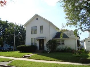 1423 17th St, Moline, IL 61265