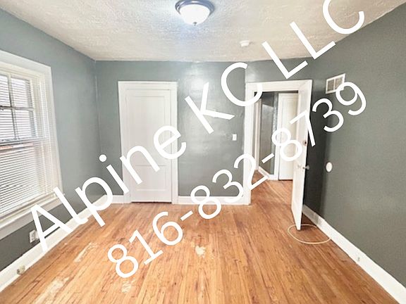5th image of 2925 Bales Ave