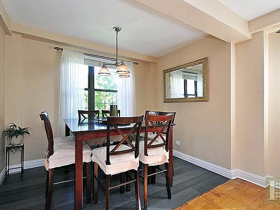 4th image of 3103 Fairfield Ave APT 3A