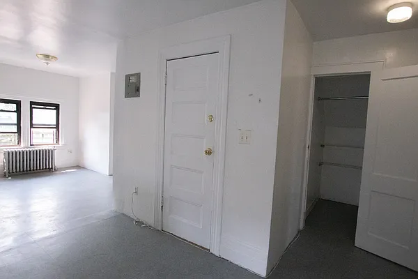 Rented by Corcoran | media 18