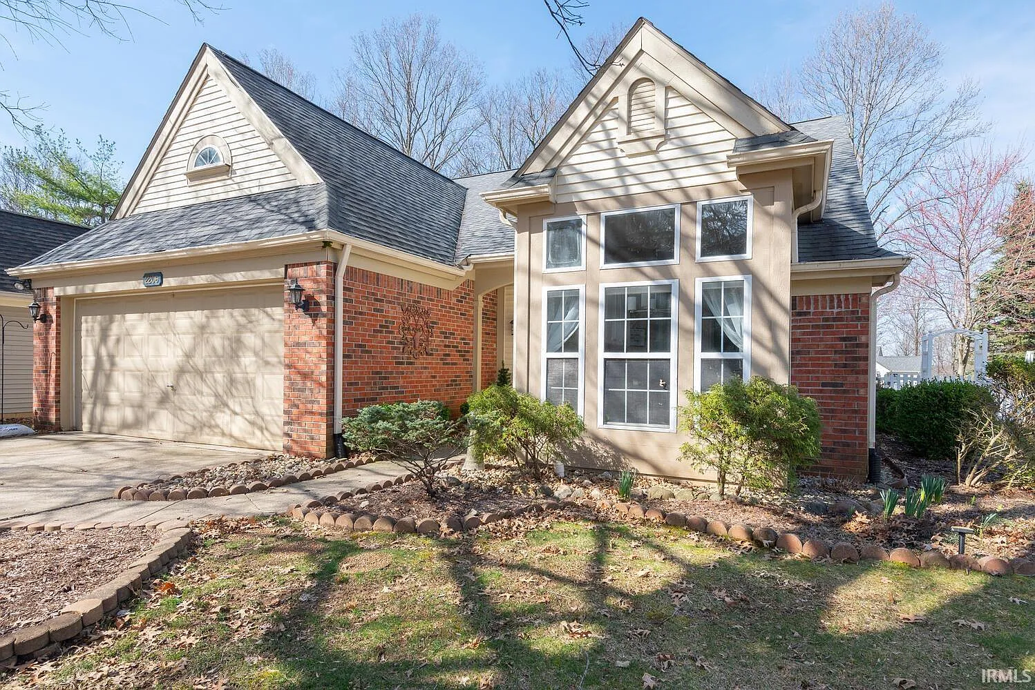 2206 S Bent Tree Dr photo 1