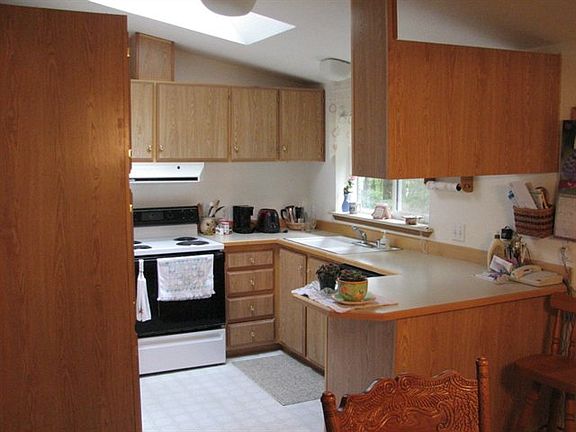 2nd image of 6418 33rd Ave NW