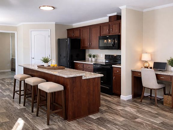 3rd image of 11 Colonial Drive