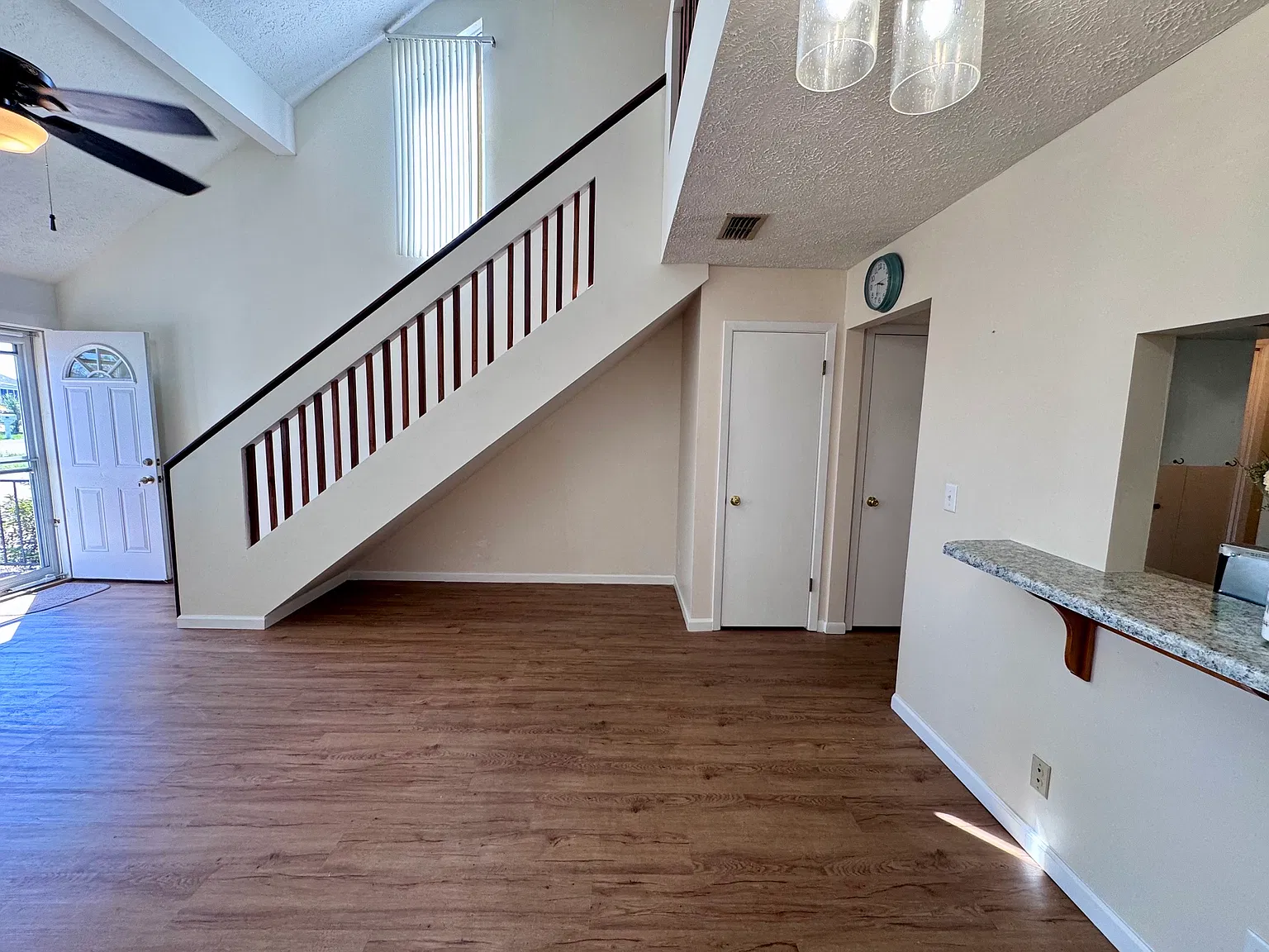 2 bed, 1433 sqft, $2,000 — Photo 4