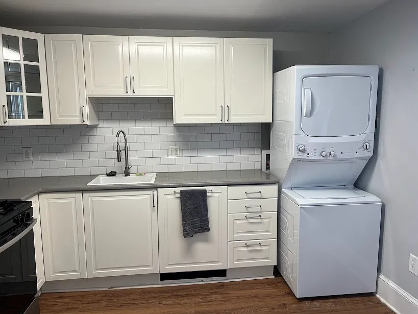 2 bed, 1050 sqft, $1,995 — Photo 2