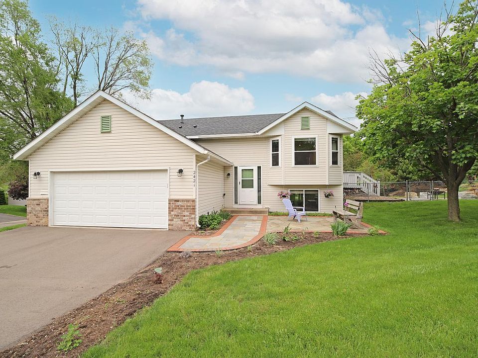 2421 Blueberry St, Inver Grove Heights, MN 55076 Zillow