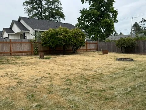 12107 SE Kelly St — Photo 25