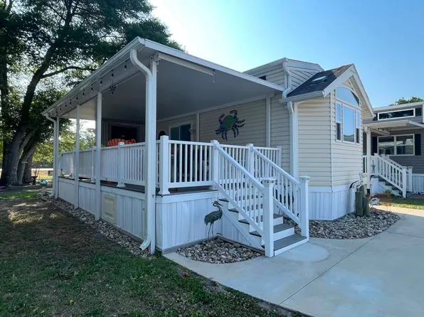 1204 Cedar Point Blvd #7, Swansboro, NC 28584
