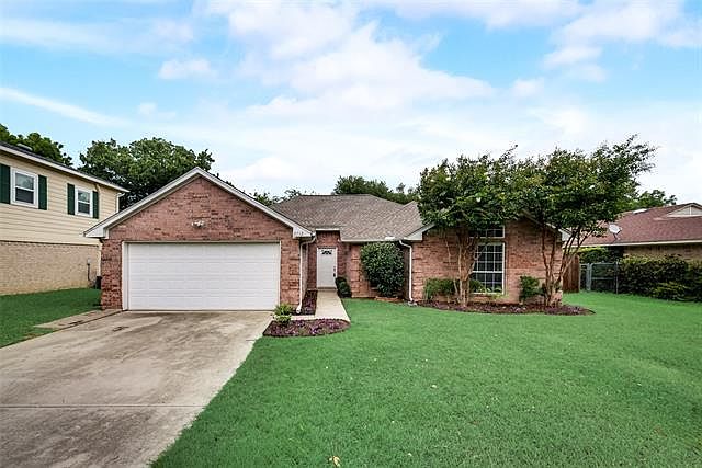 1st image of 2712 Poplar Dr