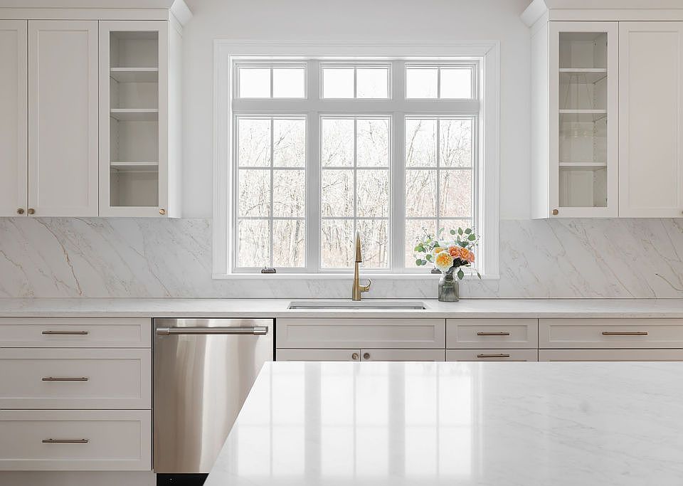 1st image of 71 Franklin St