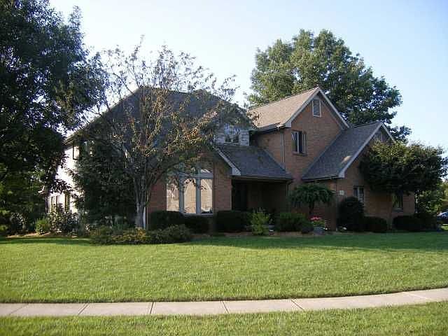 1st image of 621 Reindeer Ln