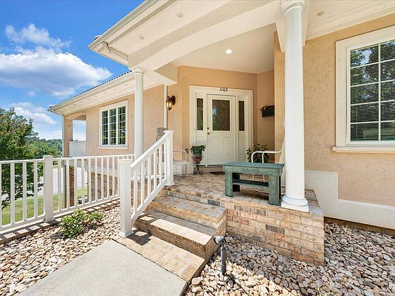 3rd image of 1103 San Marcos Ct