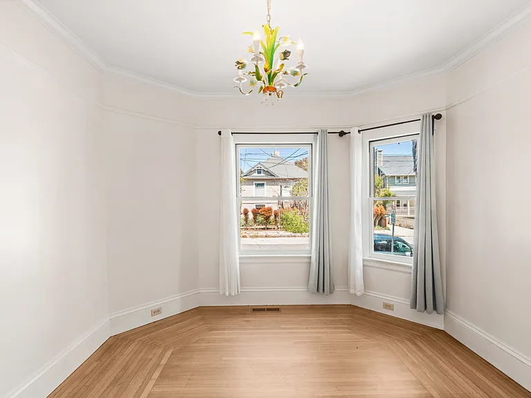 145 Myrtle St — Photo 8