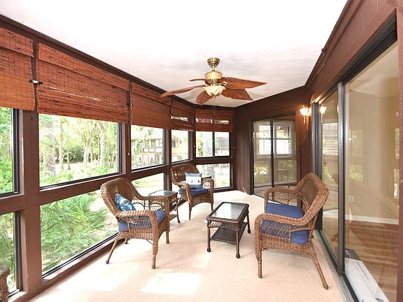 2nd image of 6 Broadmore Cir