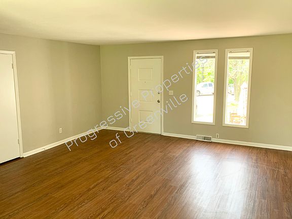 2nd image of 359 Devonwood Ct