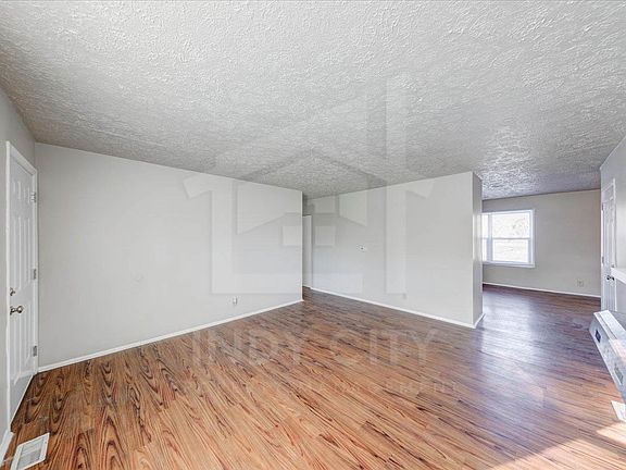 3rd image of 8432 E 37th Pl