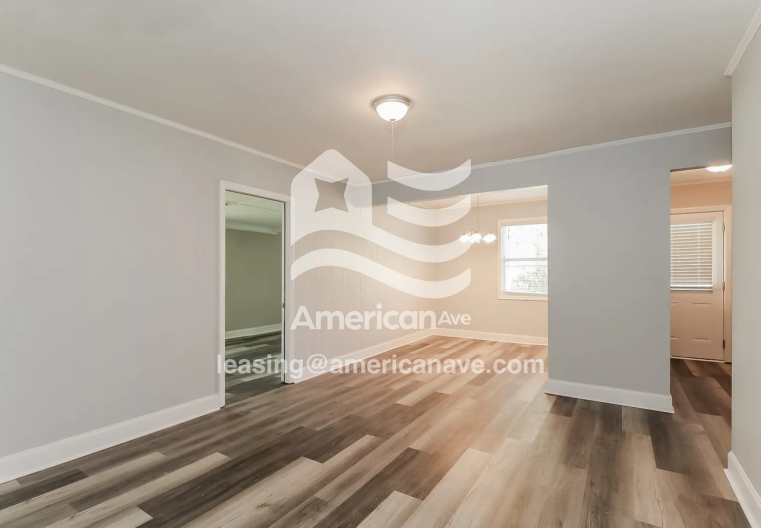 3 bed, 1.0 bath, 1289 sqft, $1,294 — Photo 2