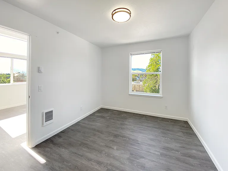 2120 South Ave W #304 — Photo 7