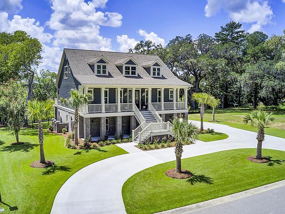 4th image of 500 Fairington Dr