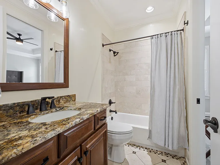 9617 Portofino Dr — Photo 20