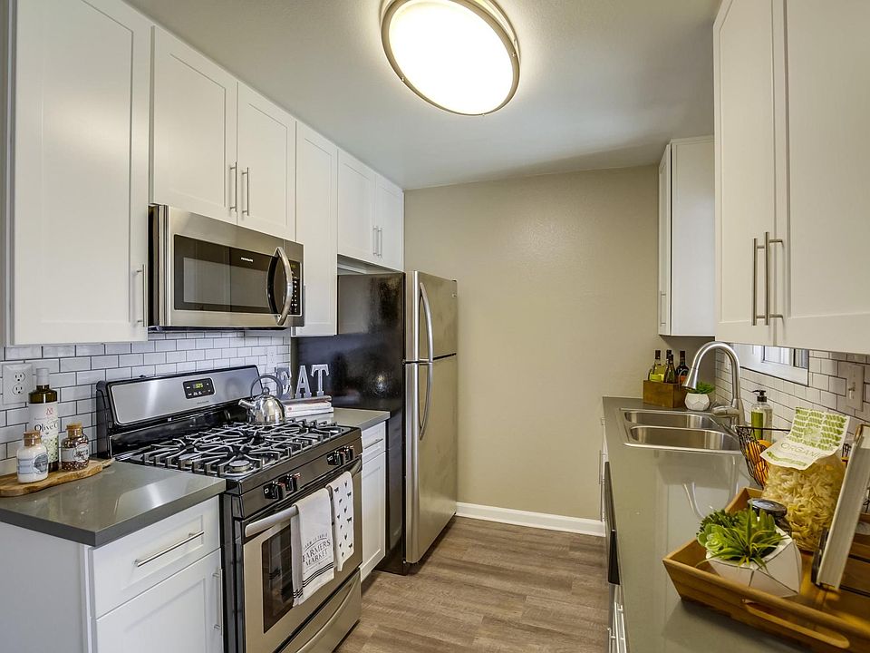 2nd image of 2023 Cypress St