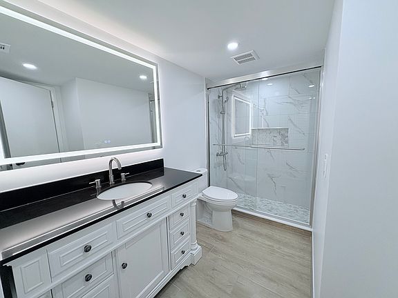 2nd image of 1900 Alamanda Dr APT 302