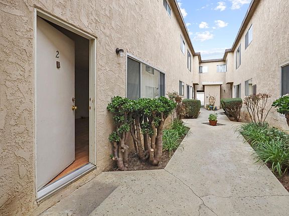 2nd image of 1755 Franklin St #2