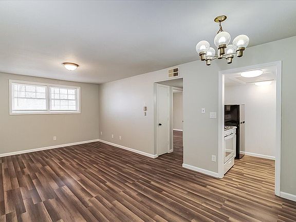 2nd image of 175 Malabu Dr APT 52