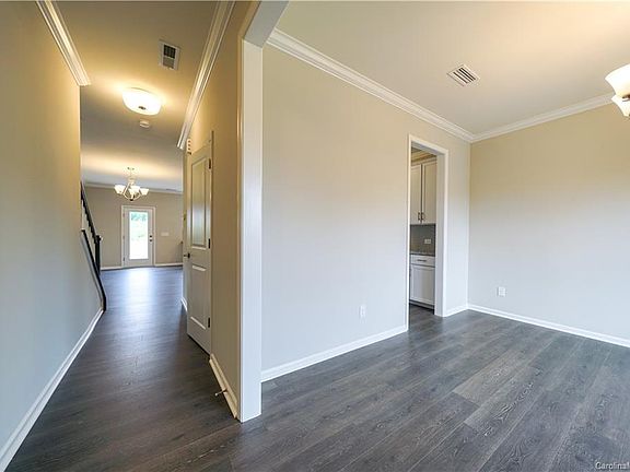 4th image of 6762 Lennox St #160