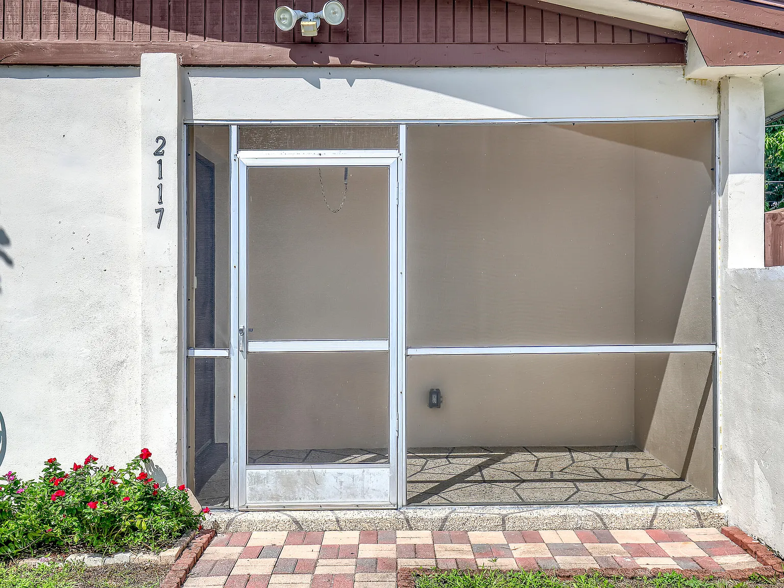 2 bed, 2.0 bath, 1284 sqft, $2,300 — Photo 3