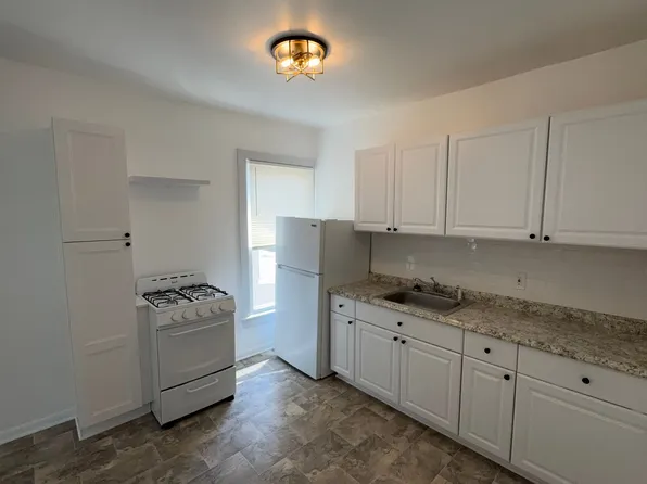 Washington Red, 88-90 Wallace St #4, Red Bank, NJ 07701