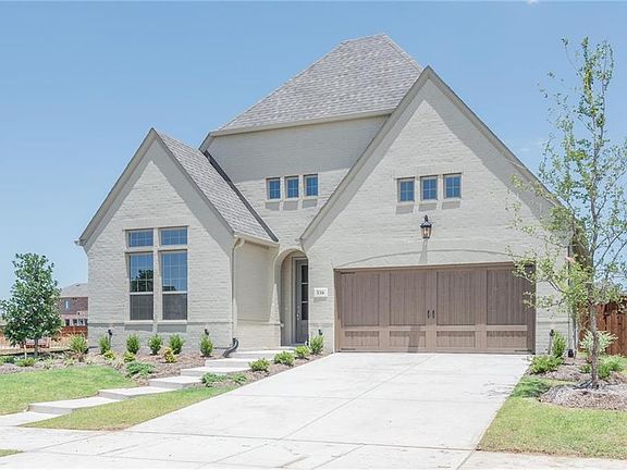 3rd image of 536 Thoroughbred Ave