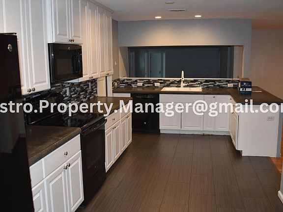 5th image of 976 W Mendocino Ave