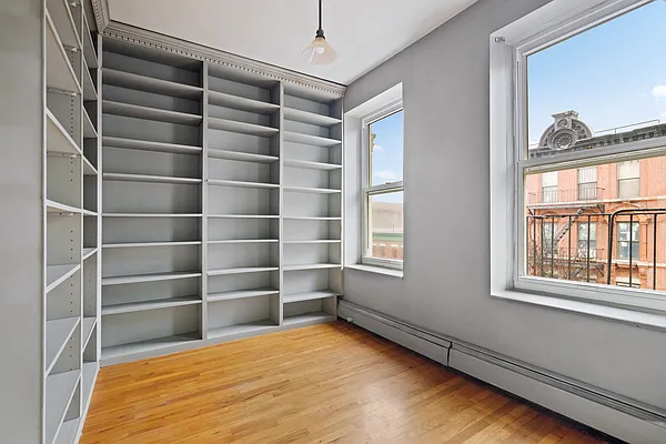 Sold by Douglas Elliman | media 19