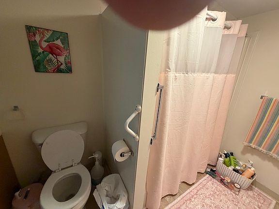 3rd image of 409 Geary Ave #1