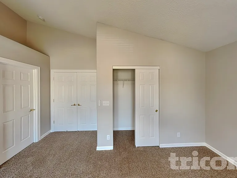 2311 NW 5th St — Photo 8