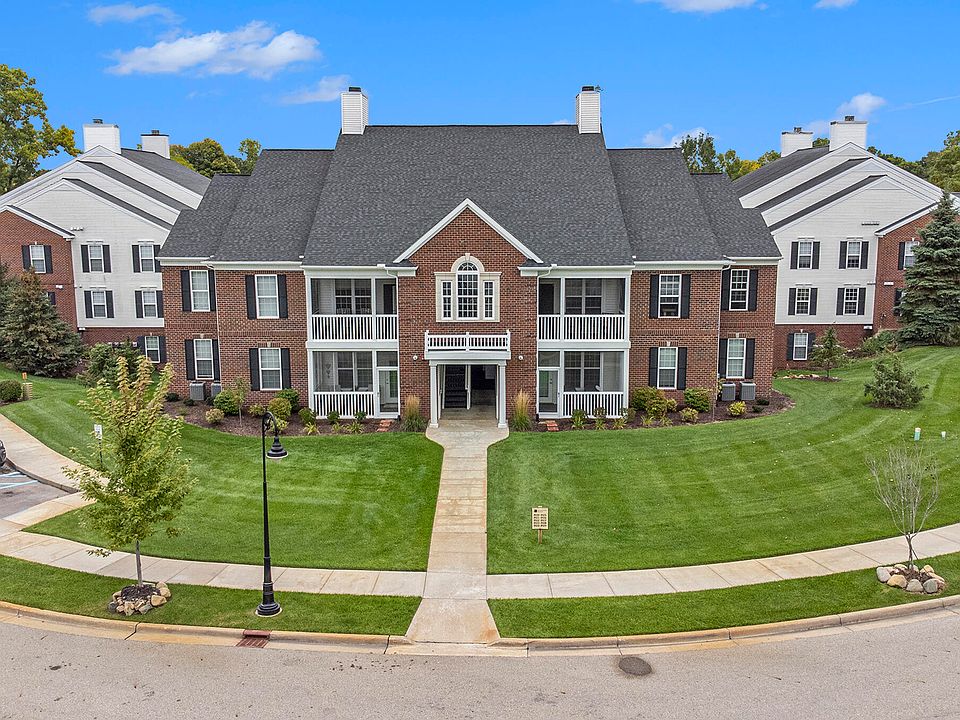 1st image of 1927 Coventry Cir #28