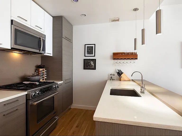 333 E 109th St #4B — Photo 7