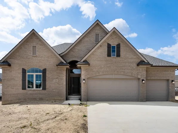 55809 Jones Dr, Macomb, MI 48044