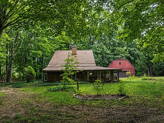 4th image of 4315 Hipps Hollow Rd